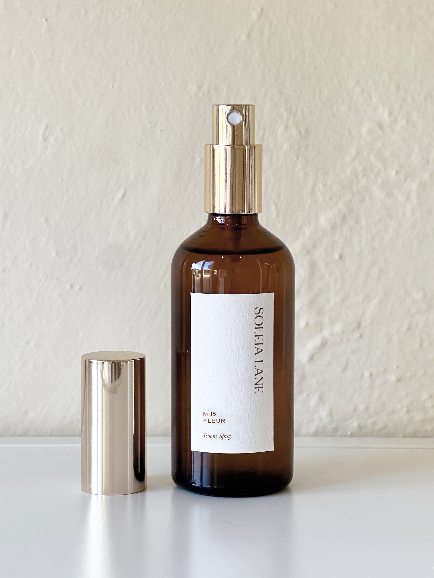 № 15 Fleur Room and Linen Spray | Peach Blossom, Mango, Sweet Pea